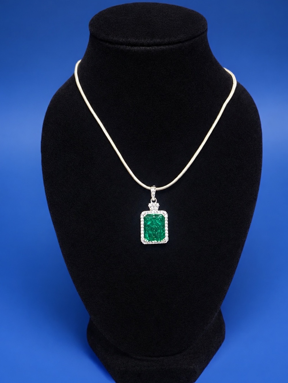 Lab Grown Crushed Ice Emerald Necklace